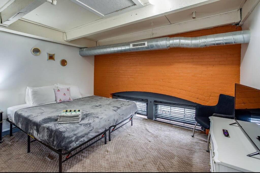 Centric Modern Loft W/ King Beds Apartment Rochester Ngoại thất bức ảnh