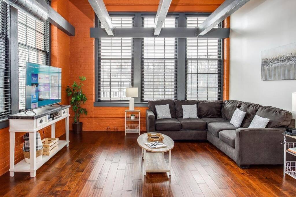Centric Modern Loft W/ King Beds Apartment Rochester Ngoại thất bức ảnh