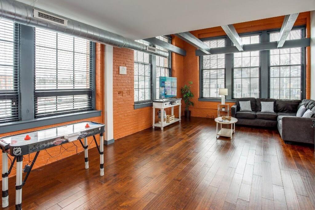 Centric Modern Loft W/ King Beds Apartment Rochester Ngoại thất bức ảnh